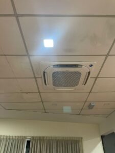 Kerja-kerja pemasangan dan membaik pulih aircond di Hospital Angkatan Tentera Tuanku Mizan